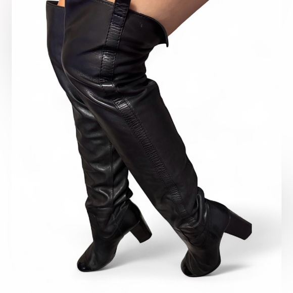 Chanel Black Lambskin Leather Over the Knee Boots - Picture 2 of 14